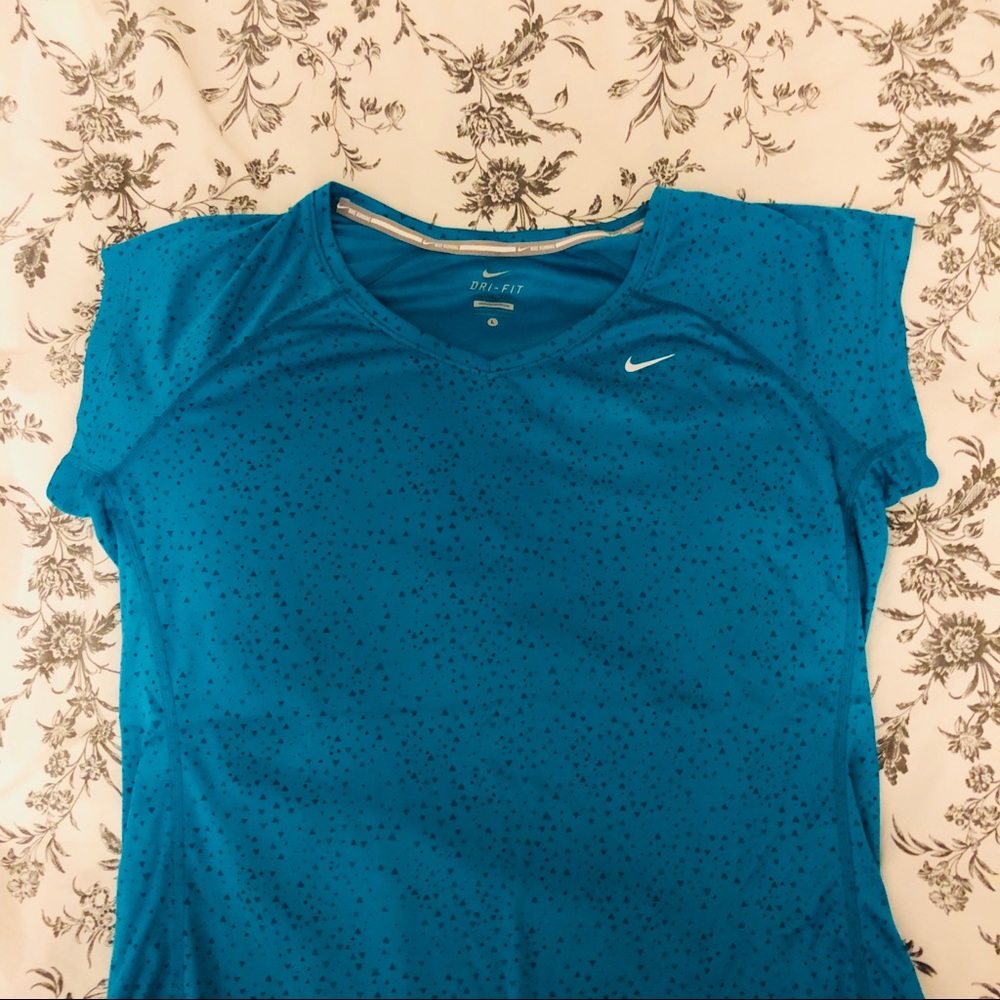 NIKE Dryfit Top